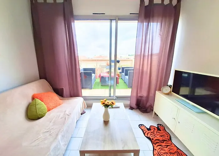 Apartment Close To Arenas And Historic Center *